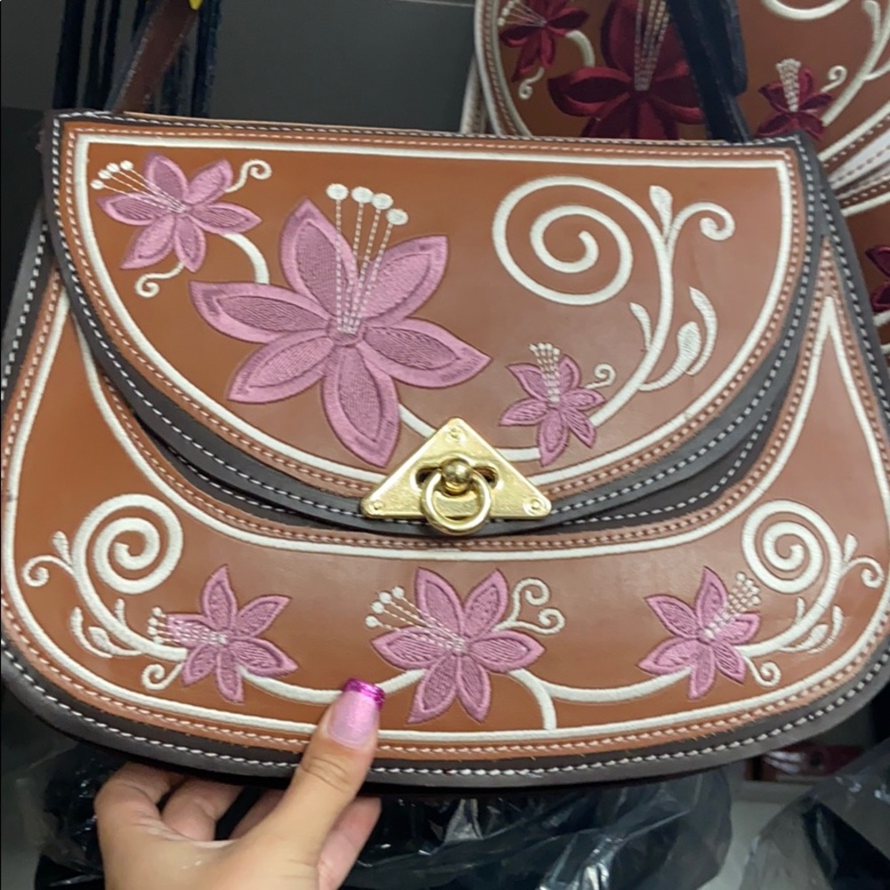 Leather purse